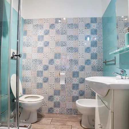 Domus Petri- Casa A S. Pietro *