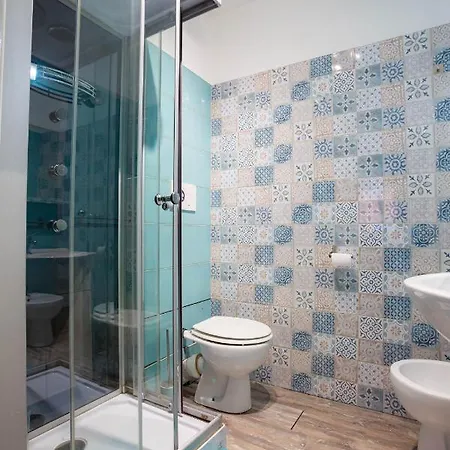Domus Petri- Casa A S. Pietro Rom