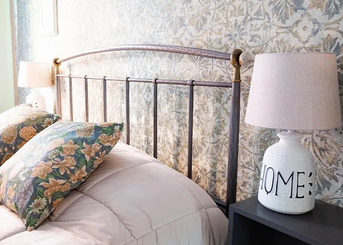 Domus Petri- Casa A S. Pietro *